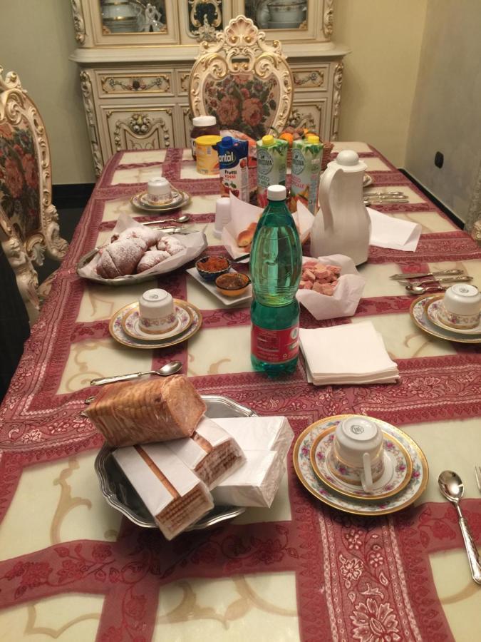 مبيت وإفطار نابولي Colazione Da Lolly المظهر الخارجي الصورة
